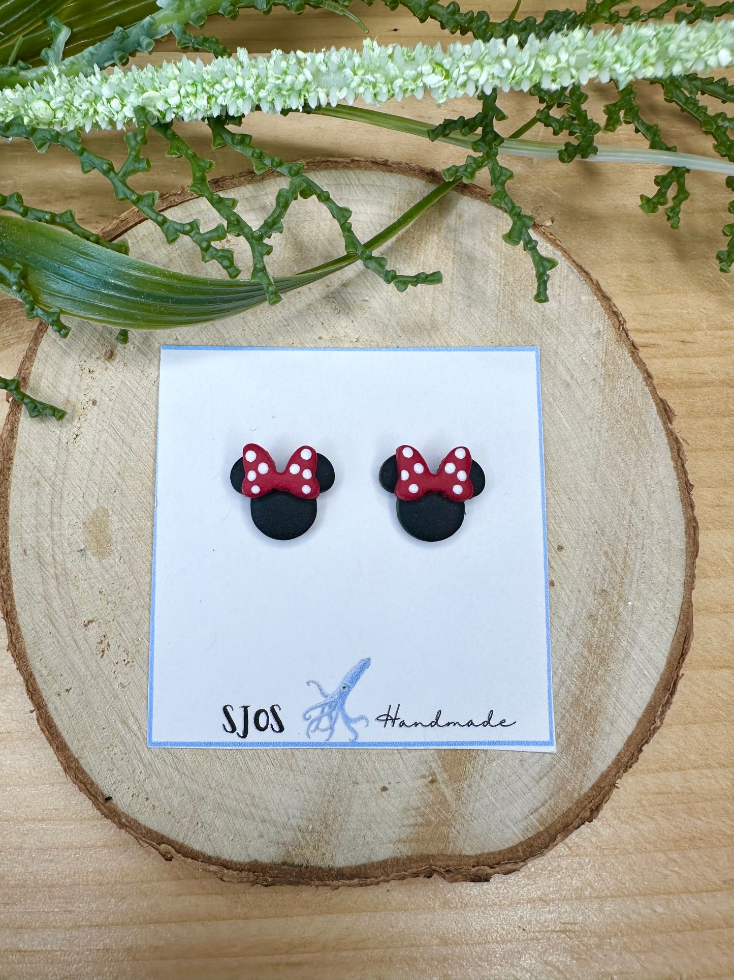 Miss Mouse Stud