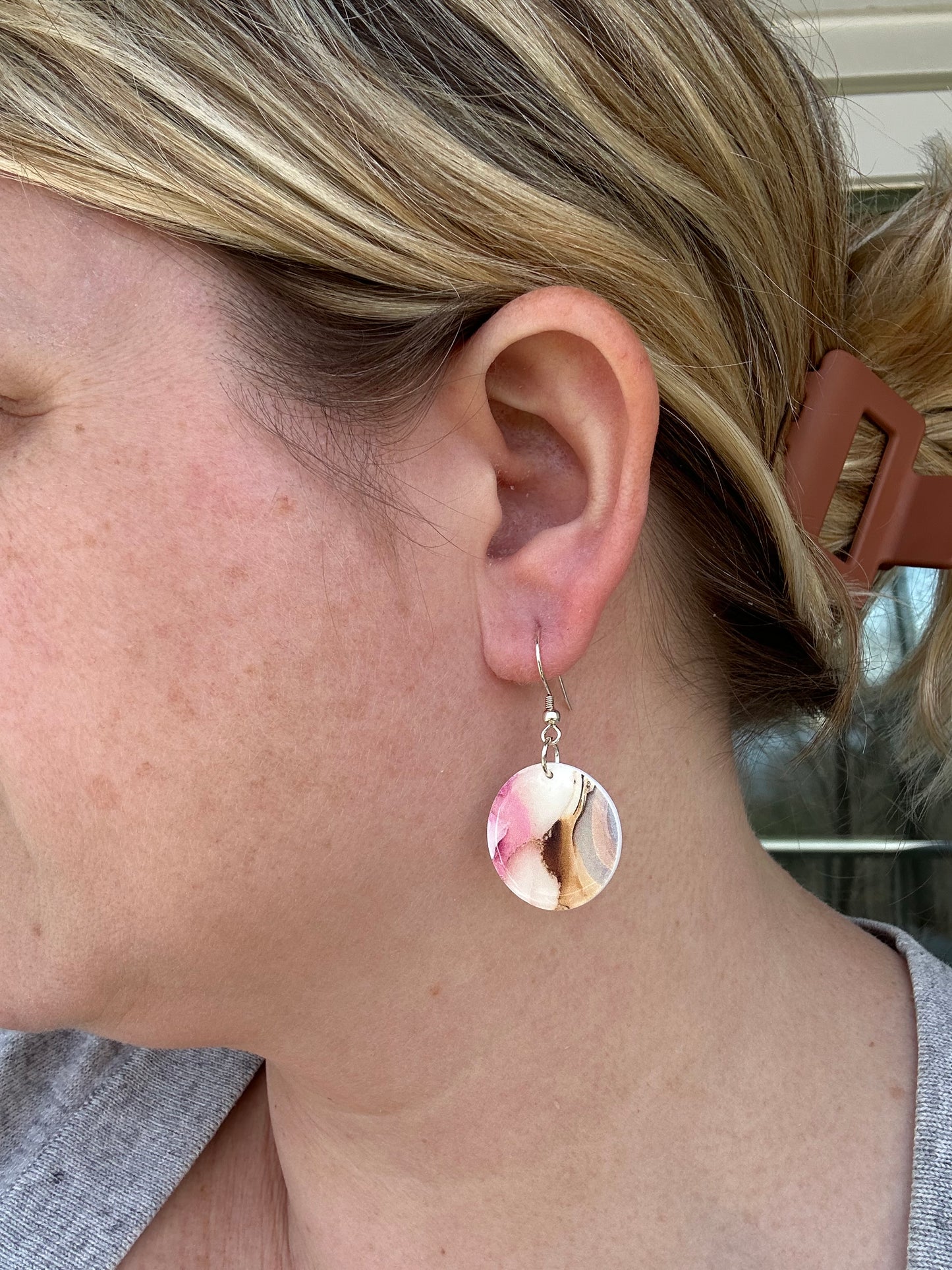 Marbled Circle Dangle