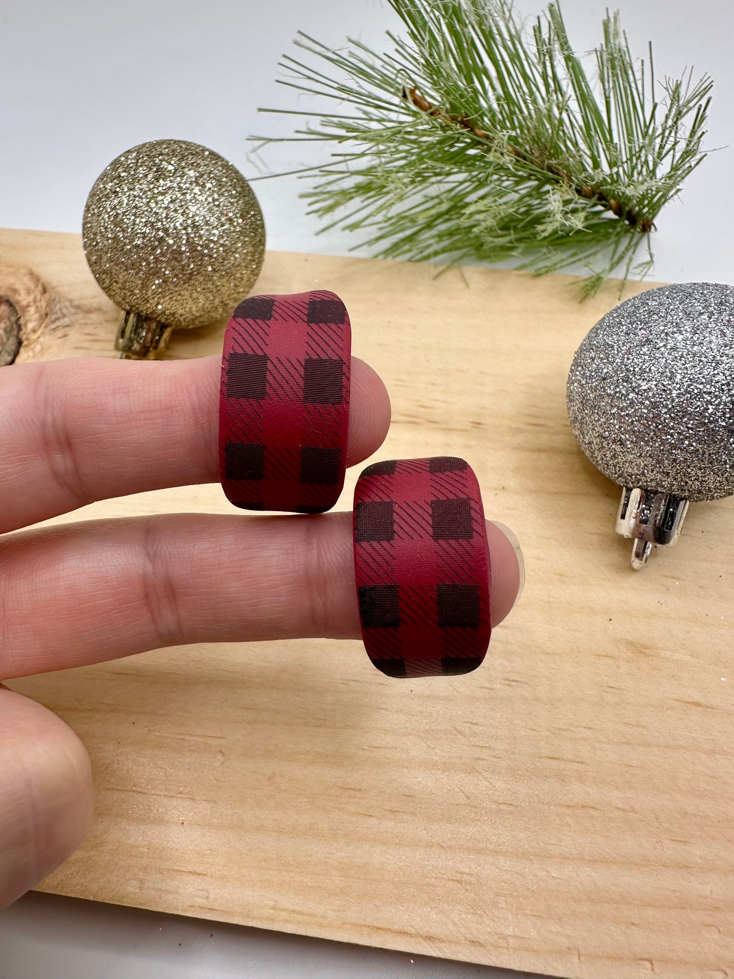 Huggie- Buffalo Plaid