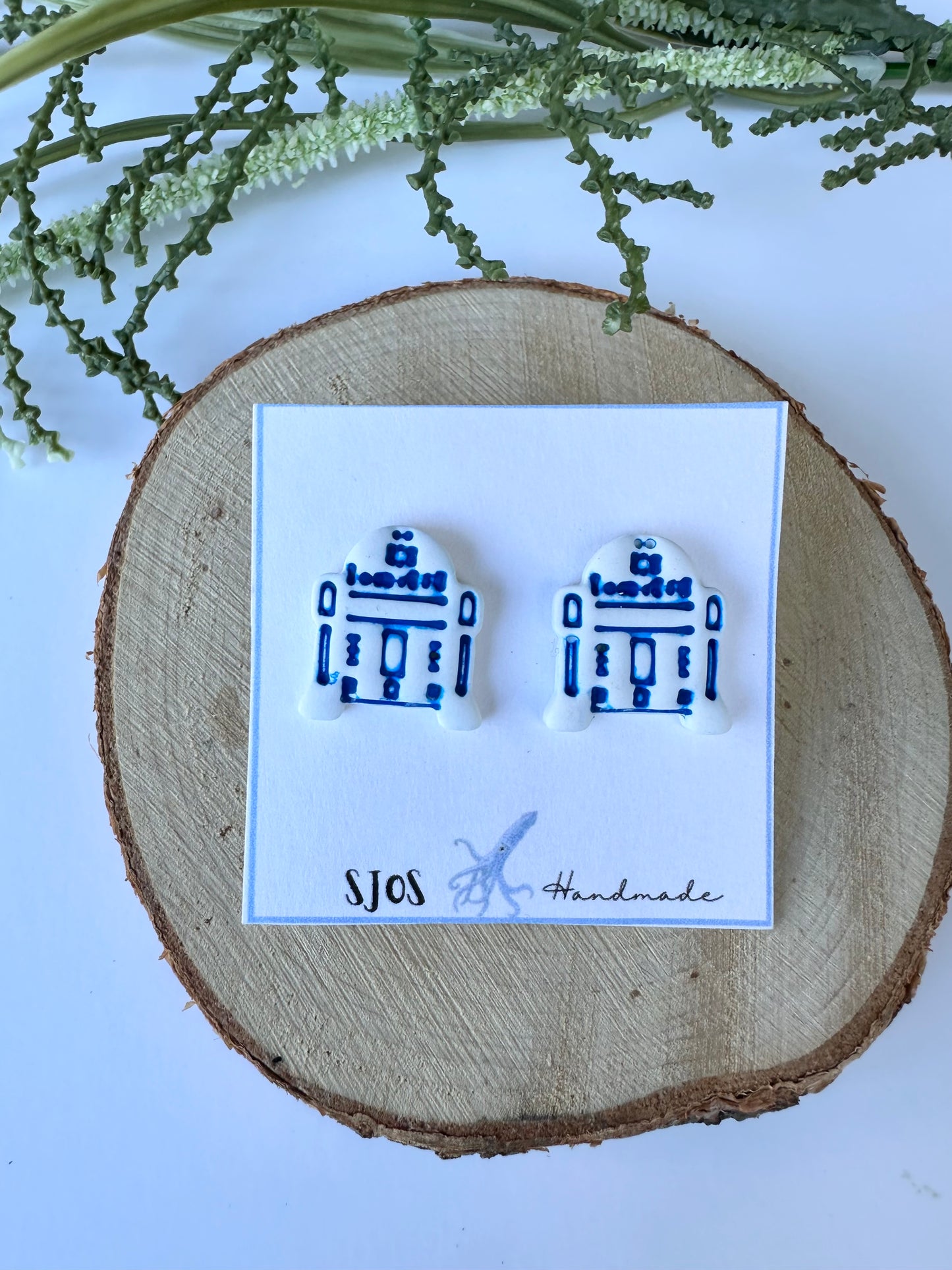 Lovable Galactic Robot