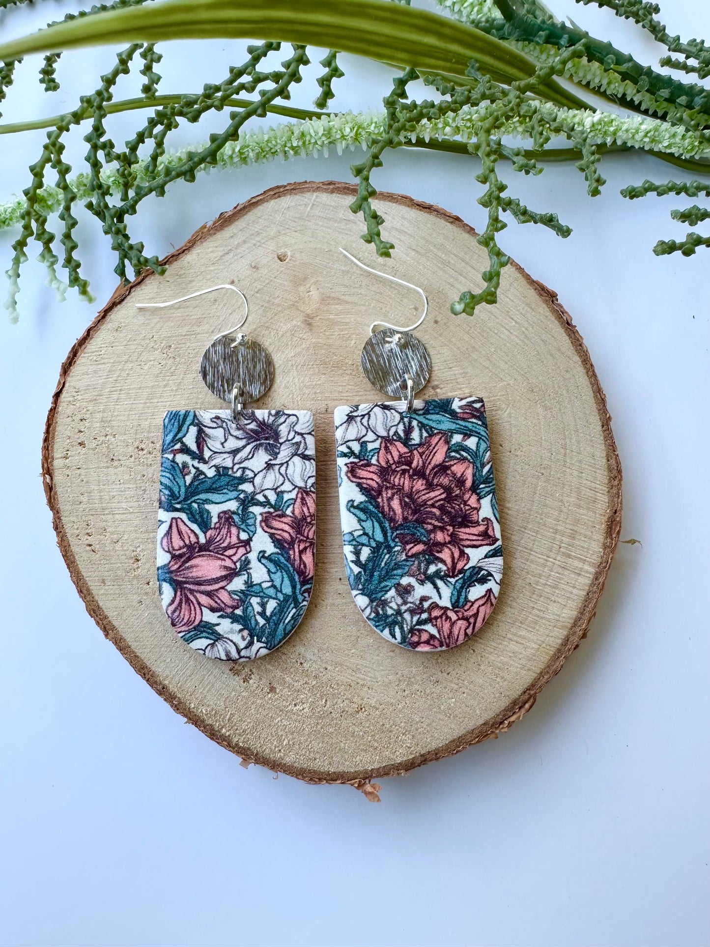 Two piece Arch Dangle