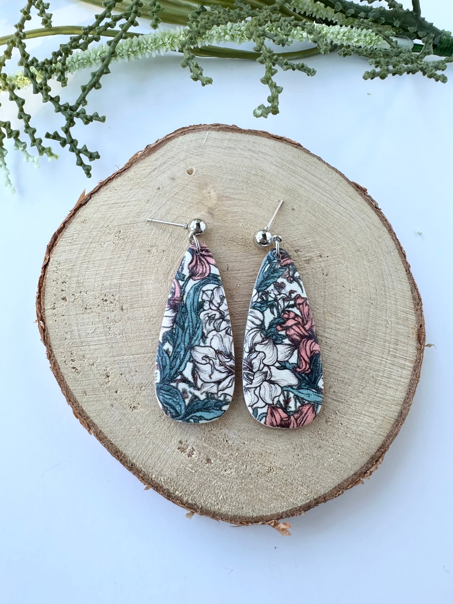 Fall Teardrop Dangle