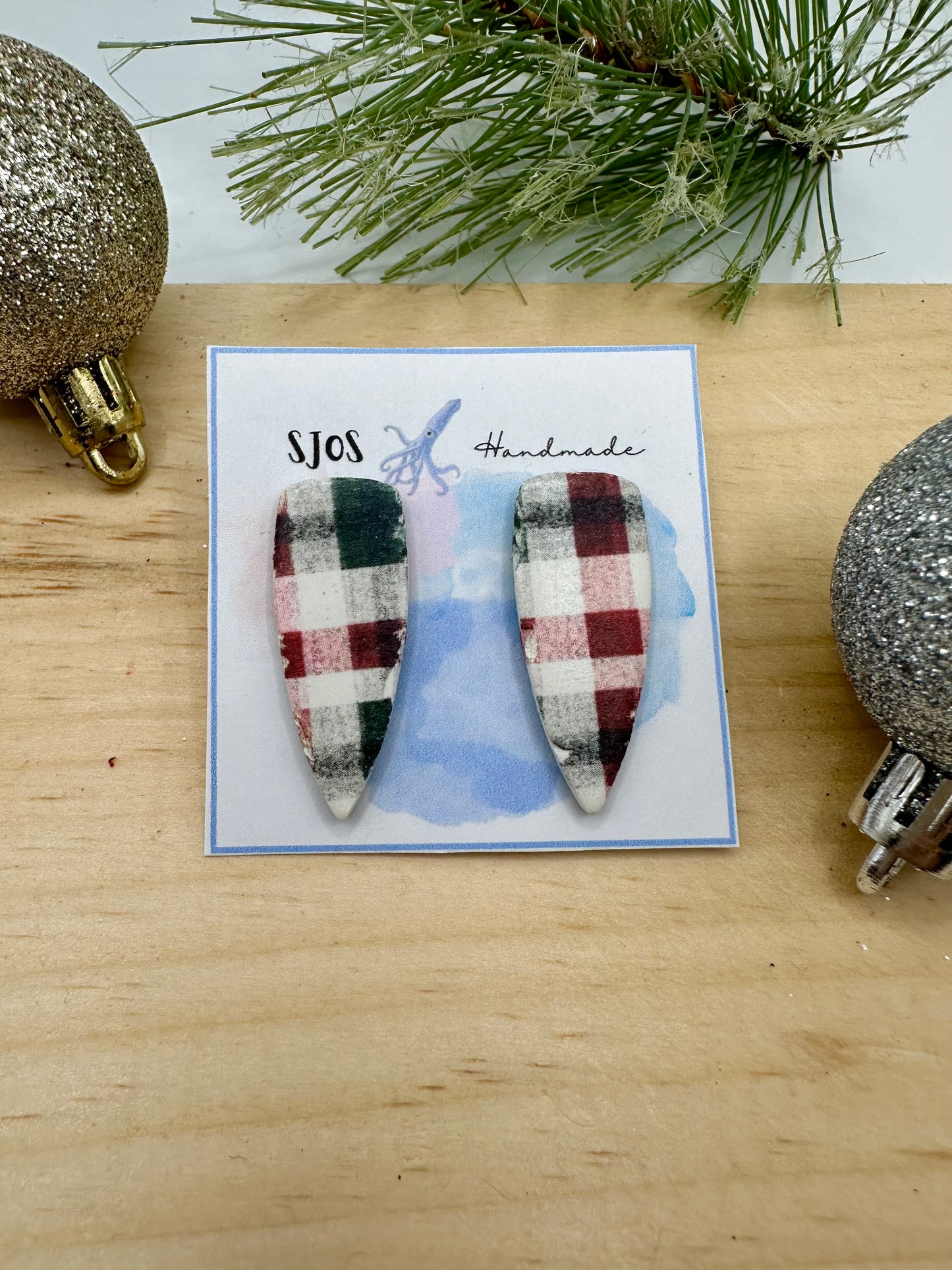 Dagger Stud- Holiday