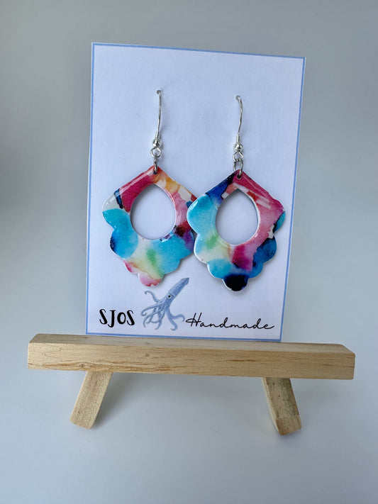 Watercolor Pattern Scallop Dangle