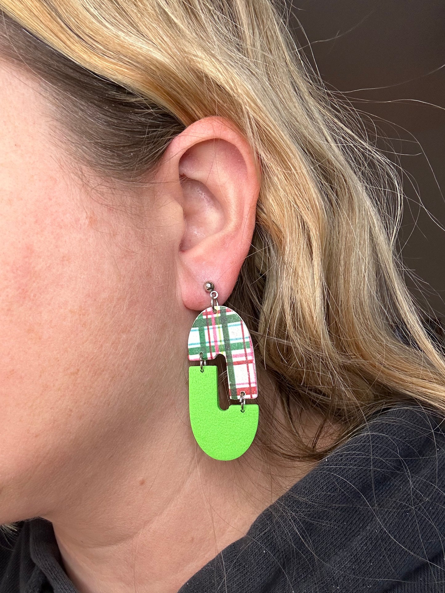 Pill-Shape Holiday Dangle