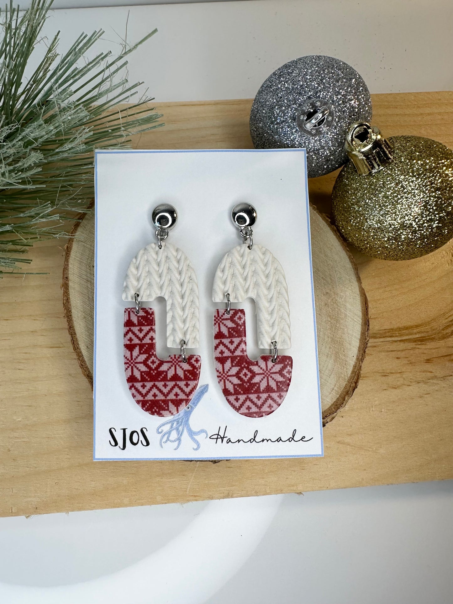 Pill-Shape Holiday Dangle