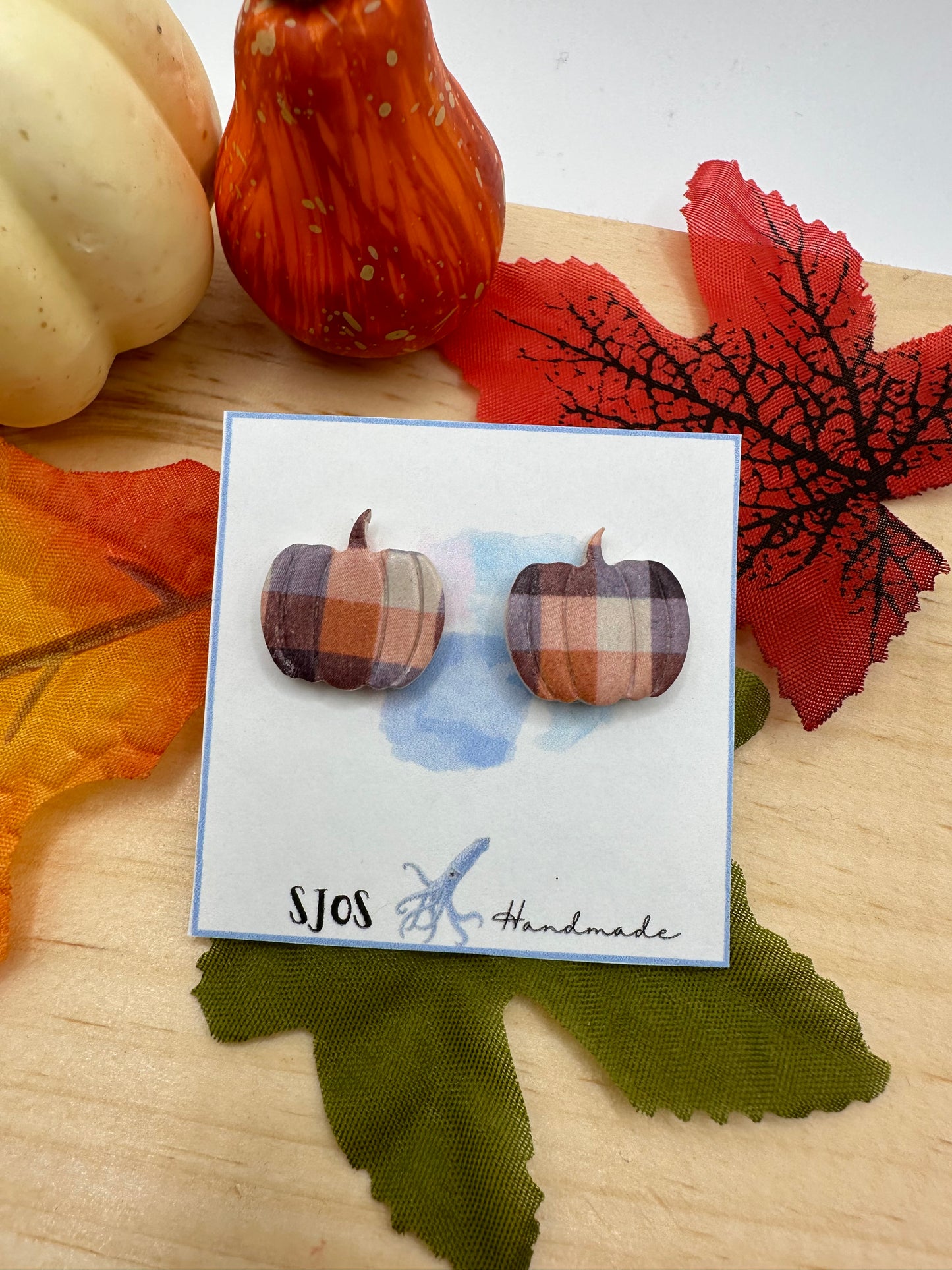 Pumpkin Stud