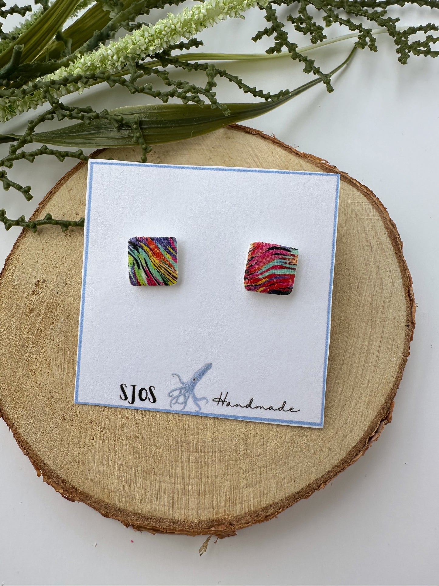 Color Wave Studs