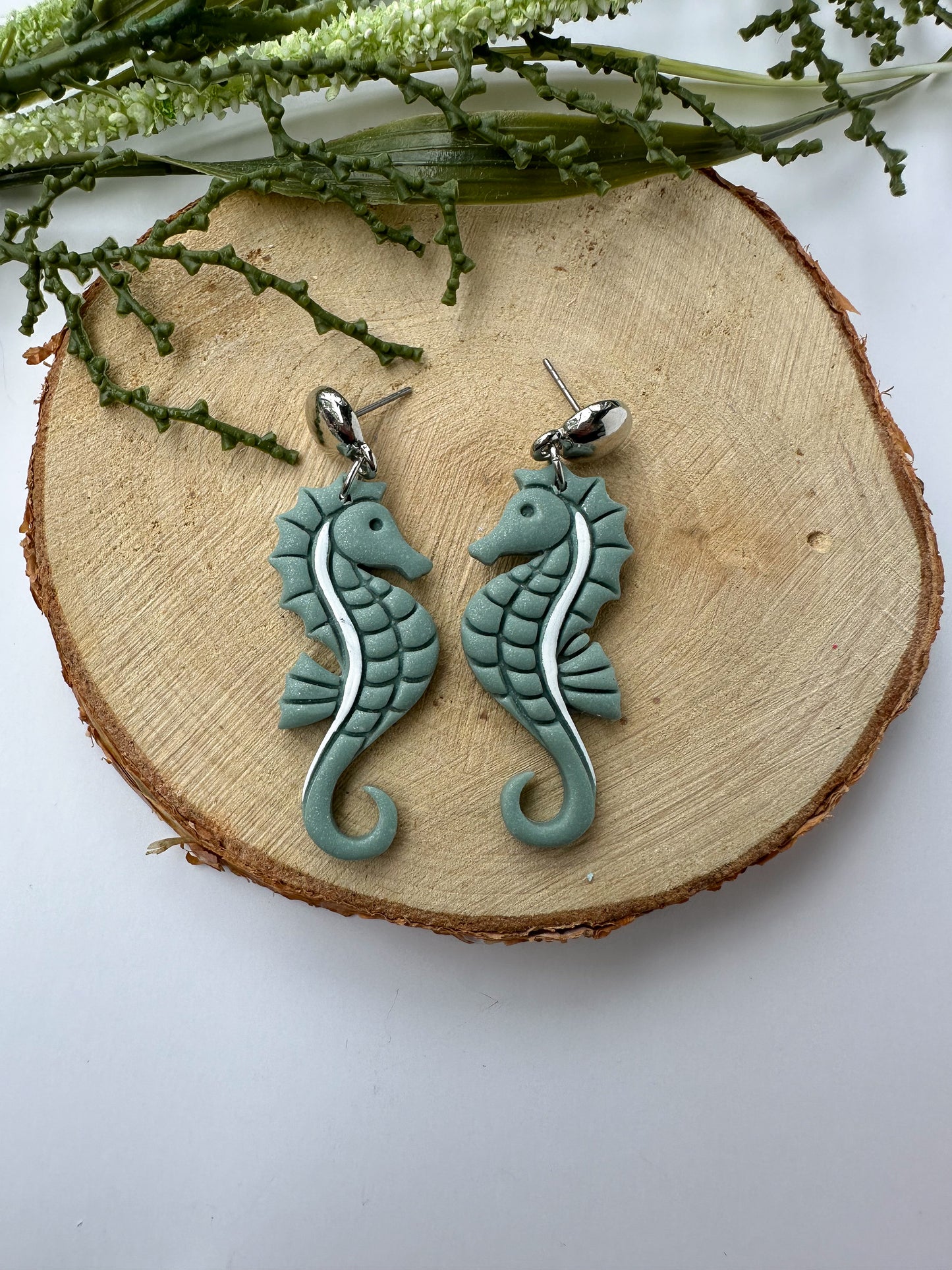 Seahorse Dangle
